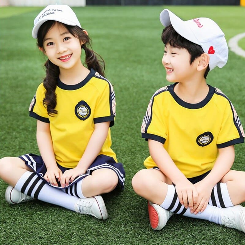 Mũ đồng phục mầm non tạo sự nổi bật và đáng yêu cho các bé