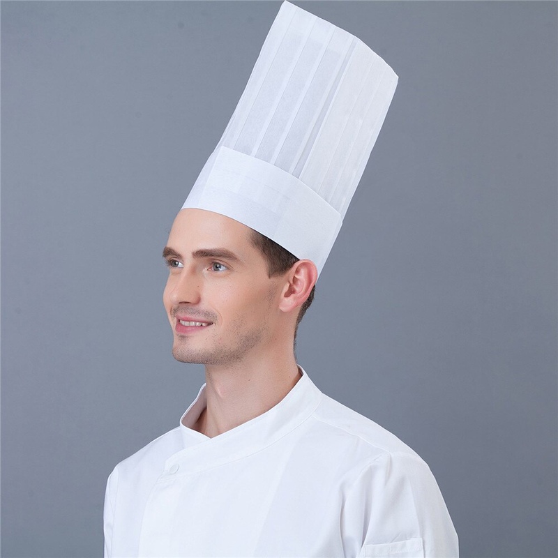 Mũ bếp trưởng cao có độ cao hơn mũ bếp hình nấm, phần trên đỉnh mũ được may cao hơn