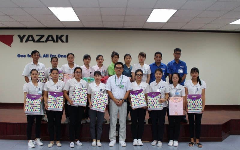 đồng phục công ty yazaki độc đáo