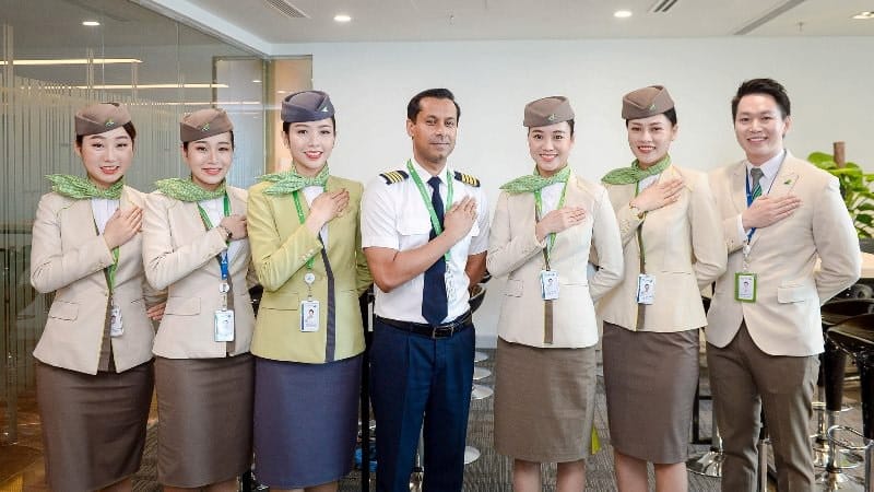 đồng phục tiếp viên hàng không độc đáo