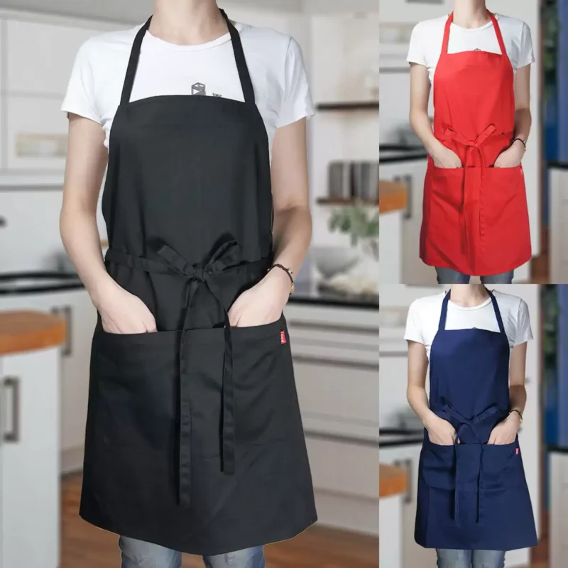 Phối tạp dề với áo phông, quần jean