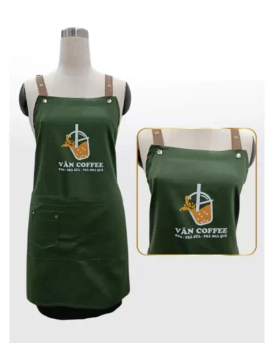 Đồng phục tạp dề màu xanh rêu phối túi in logo trước ngực